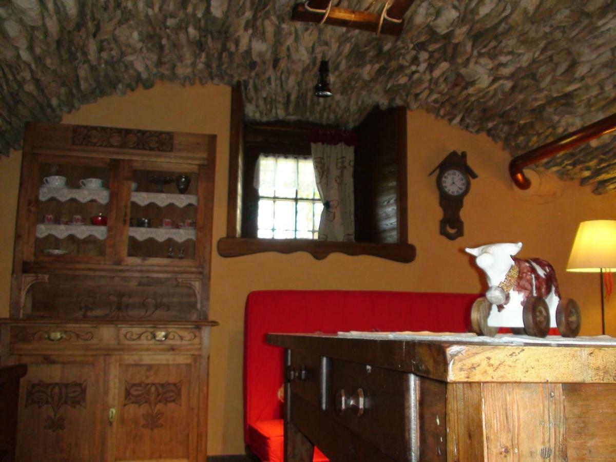 Le Petit Chateau De Vetan Cir 0023 Saint-Pierre Eksteriør bilde